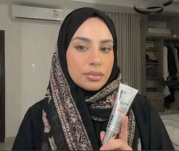 نوف العنزي